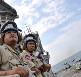 Lính hải quân Campuchia trong một cuộc tập trận trên biển. Ảnh: Wikipedia.